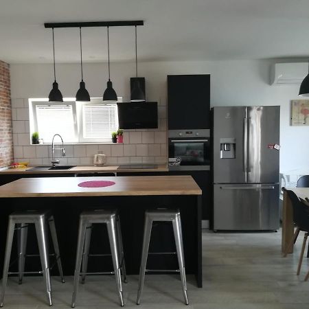 Apartmani Radic Rg Рогозница Экстерьер фото