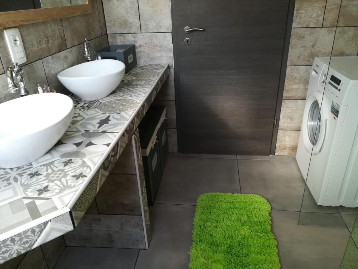 Apartmani Radic Rg Рогозница Экстерьер фото
