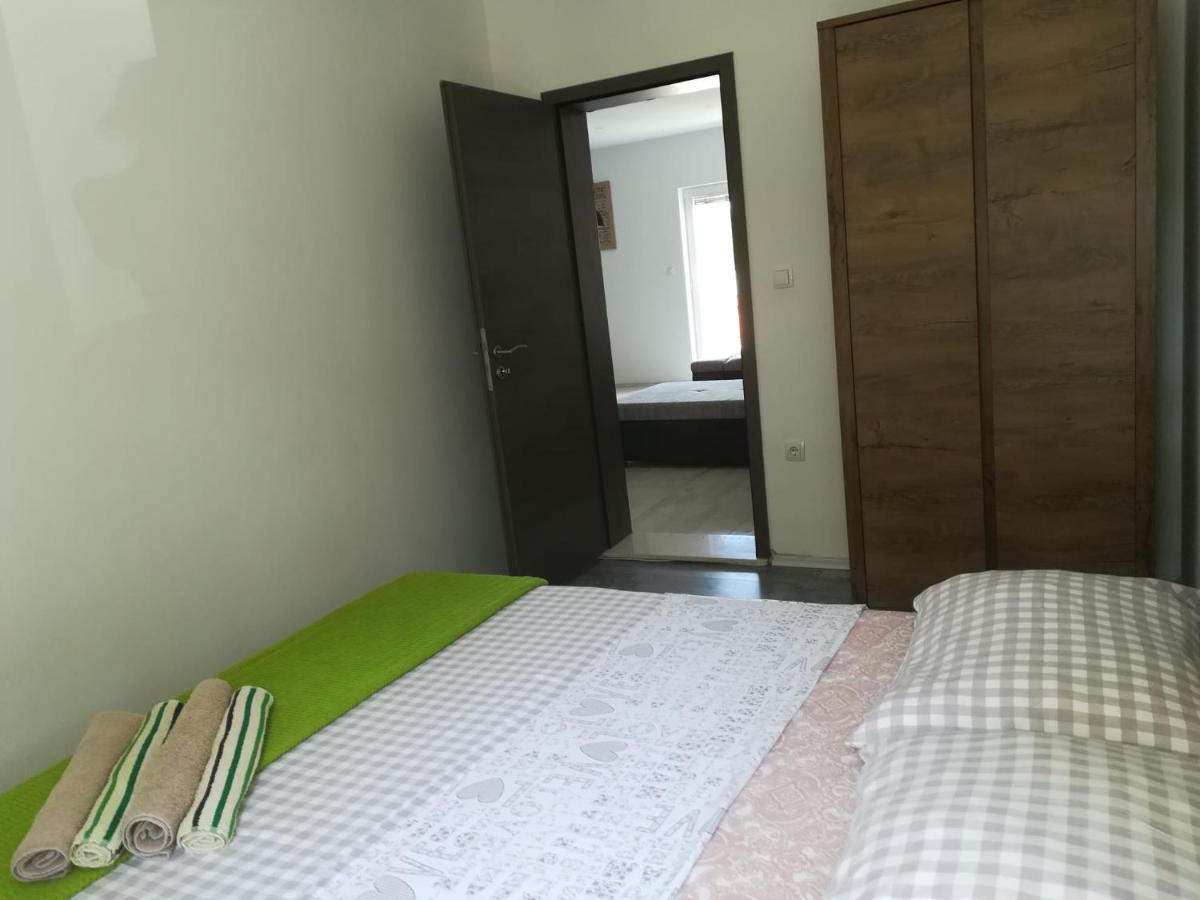 Apartmani Radic Rg Рогозница Экстерьер фото