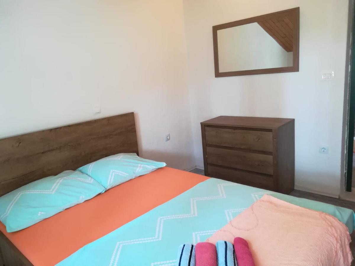 Apartmani Radic Rg Рогозница Экстерьер фото
